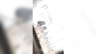 【麻花免费视频】校园新瓜！烟台科技学院画室doi事件！情侣画室做爱被偷拍！