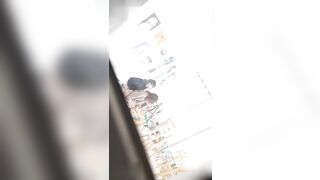 【麻花免费视频】校园新瓜！烟台科技学院画室doi事件！情侣画室做爱被偷拍！