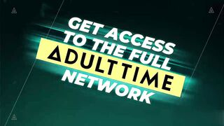 【麻花免费视频】美丽女孩和两只大鸡巴的温暖完美双渗透