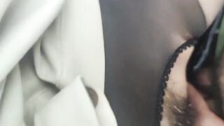 【麻花免费视频】儿媳妇与公公野外偷情，淫语挑逗公公