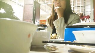 【麻花免费视频】“我们一起双插你老婆啊？”国产夫妻交换群P