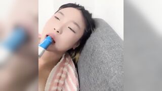 【麻花免费视频】【校园霸凌】2023年终盘点学生凌辱事件！