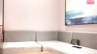 【麻花免费视频】经典回顾，36岁小阿姨拿捏小年轻