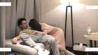 【麻花免费视频】高颜长腿美女69吃鸡啪啪，“哦操，你不要把我口射了”