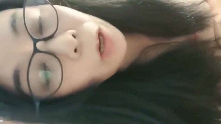 【麻花免费视频】【母子乱伦】文化范眼镜妈妈和大学生儿子做爱内射妈妈的蝴蝶老逼