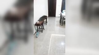 【麻花免费视频】不容错过，最近超火的眼镜御姐看着闺蜜被操，这玩法就问爽不爽