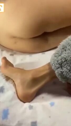 【麻花免费视频】浙江金华99年巨乳姐弟乱伦，清晨给熟睡的弟弟口交无套内射