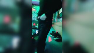 【麻花免费视频】【KTV大叔撩妹极品学生妹第一次给了40岁大叔】