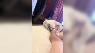 【麻花免费视频】【可爱小女儿】父亲的小棉袄，喜欢吃爸爸几把被无套破处