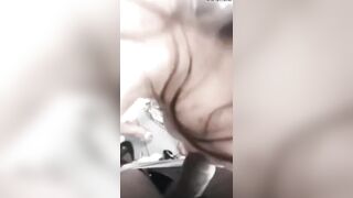 【麻花免费视频】【媚黑反差婊】极品媚黑婊在商场试衣间伺候她的黑爹，射一脸臭精子