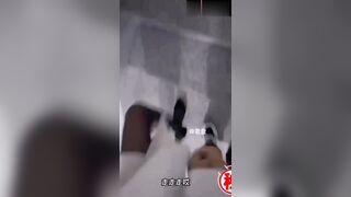 【麻花免费视频】被醉酒表姐给强上了，表姐醉酒失禁尿裤子了