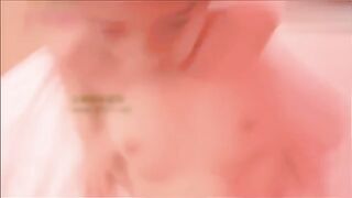 会所800元爆操刚破处不久的99年超漂亮小虎牙美女,下面很紧,爱不释手干完一次玩会手游接着操.国语