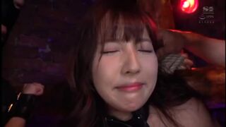 完全固定されて身動きが取れない三上悠亜 腰がガクガク砕けるまでイッてもイッても止めない無限ピストン