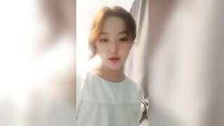 高 顔 值 甜 美 短 發 妹 子 巨 乳 誘 惑   性 感 內 衣 露 出 粉 嫩 大 奶 揉 搓