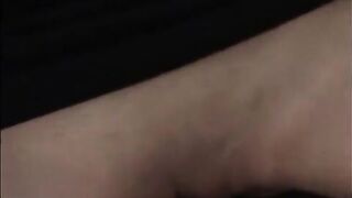 泡妞高手真实拍摄-在某夜店搭讪性感短裙高跟长腿美女,在车里就亲热起来,回住所激情操逼,逼小无毛,极品!