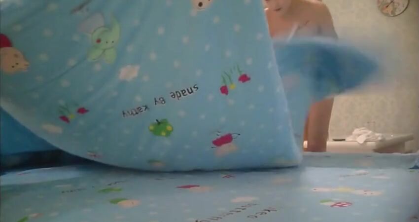 约操舞蹈系毕业的大长腿幼教美女开始还有点害羞插一会就好了