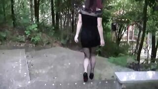 角色扮演乱伦与齐逼短裙黑丝高跟性感美腿骚妈风景区登山游玩太累了在凉亭里休息打炮对白淫荡刺激1080P原版