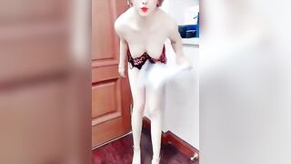 极品爆乳性感辣妹『妖儿』挑逗跳艳舞 被男友按倒 无套插入一顿猛操 冲刺内射 淫语浪叫 完美露脸 高清完整版