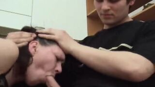 《乱轮》儿子客厅狂肏母亲