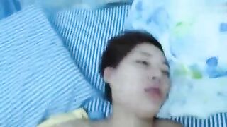 【迷奸】》真实迷奸-性感女神大奶美女被下药迷晕后带回家中啪啪,射颜!激动人心啊