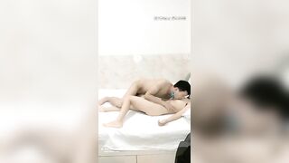 新晋00后颜值小萝莉主播忽悠下海啪啪身体太敏感稍微挑逗就乱扭哼哼水多多青春活力无限