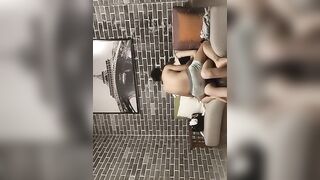 哥全国探花179大长腿黑裙车模妹子，沙发调情口交再到床上骑乘猛操，呻吟娇喘非常诱人