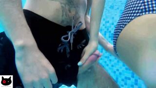 最红帝都嫩模『瑶瑶』巅峰新作-香港激情疯狂夜 和闺蜜双飞伺候纹身男友 无套后入轮操 高清1080P原版无水印