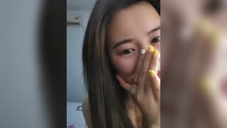 粉红bao怡宝甜美巨乳性感大屁股美女，露奶揉搓晃动奶子翘屁股自摸，扭动肥臀抖动娇喘连连