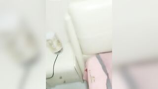 2020.6.18，坐标郑州，180高挑模特妹子【大长腿】，这双腿就达到了腿玩年的标准，颜值也不错，又骚又浪，绝对是做爱的最佳伴侣