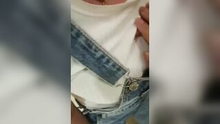 【麻花免费视频】小哥KTV厕所内撩骚陪酒女，摸着摸着就让干了，扒下裤子直接开喽，后入大屁股爆草抽插射了为止，奶子挺好看