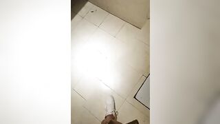 【麻花免费视频】小哥KTV厕所内撩骚陪酒女，摸着摸着就让干了，扒下裤子直接开喽，后入大屁股爆草抽插射了为止，奶子挺好看