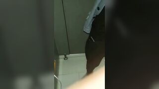 爆乳萝莉女神『鹿爷』公园大黑牛玩穴 太刺激受不了路边勾搭陌生人公厕啪啪 太急色直接无套插入 迎面站干炮